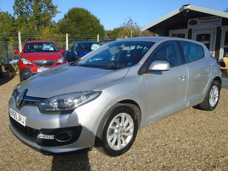 2015 Renault Megane 1.5 dCi Dynamique Nav 5dr HATCHBACK DIESEL Manual