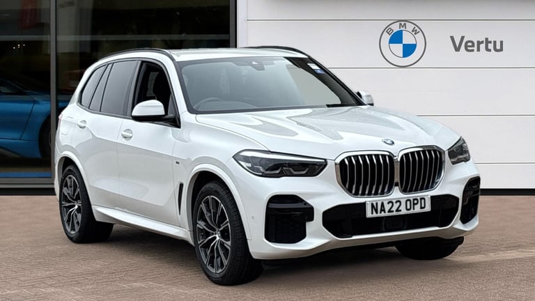 image for 2022 BMW X5 xDrive30d MHT M Sport 5dr Auto Diesel Estate Estate Diesel Automatic