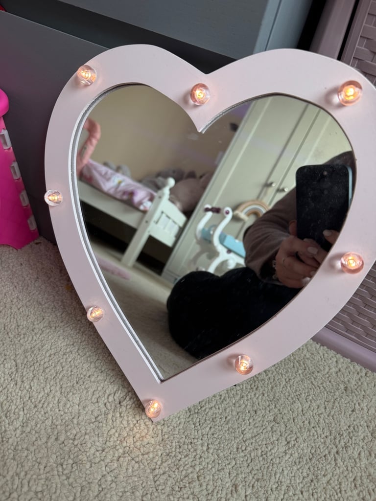 Light up mirror 
