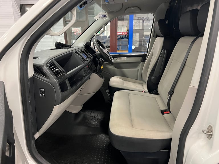 2017 Volkswagen Transporter T30 L2 TRENDLINE 2.0TDI BLUEMOTION 150PS DSG AUTO LWB VAN (EURO 6) PA...