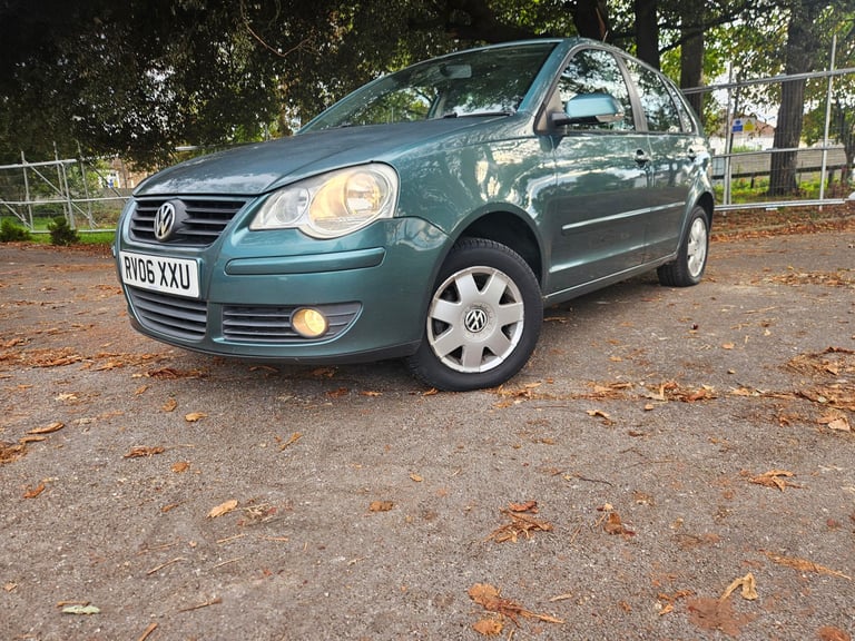 Volkswagon polo 1.4tdi economy model 85mpg low insurance drives perfectly clean and tidy 