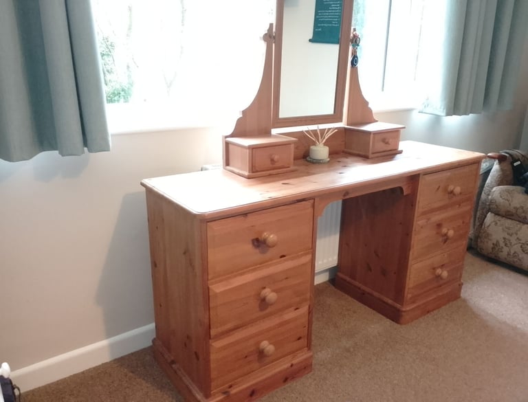Solid Pine Dressing table with swivel mirror. 
