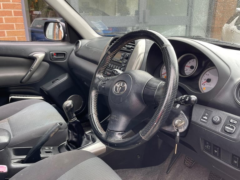 2005 Toyota RAV4 2.0 D-4D XT3 4WD 3dr ESTATE Diesel Manual - Image 12