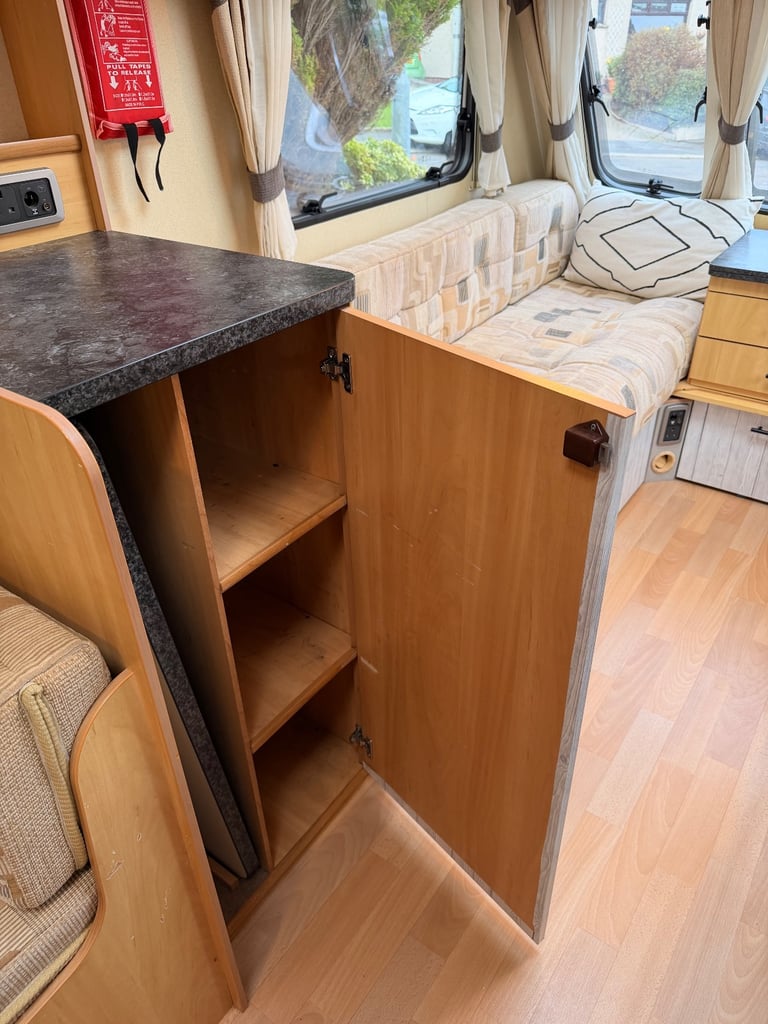 Stirling Europa 540 6 Berth
