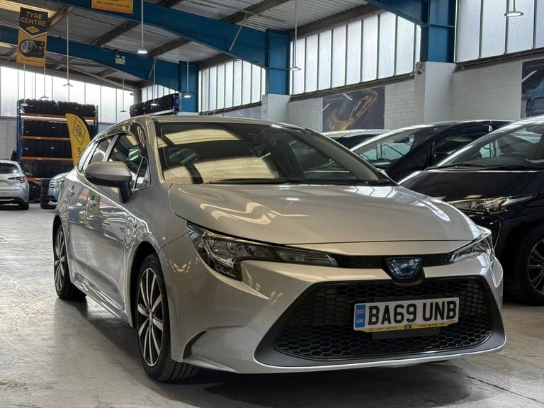 2020 Toyota Corolla 1 790 CC TOYOTA COROLLA TOURING Hybrid