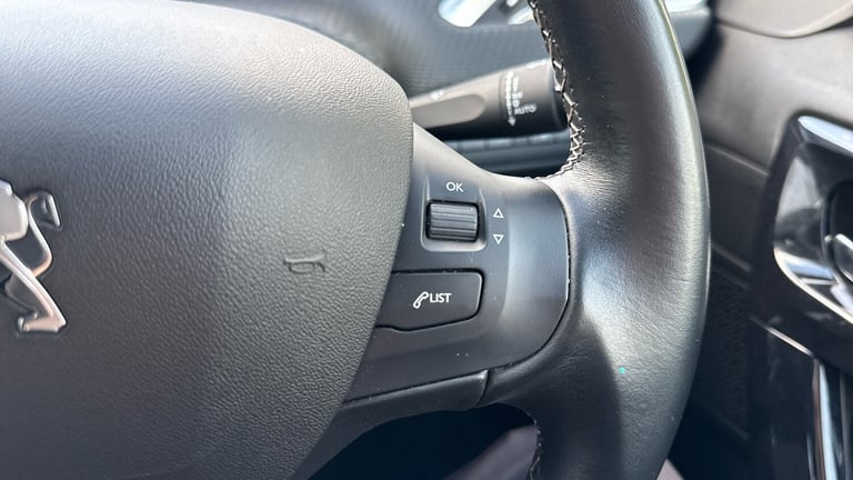 2019 Peugeot 208 1.2 PureTech Tech Edition Hatchback 5dr Petrol Manual Euro 6 (s/s) (82 ps) Hatch...