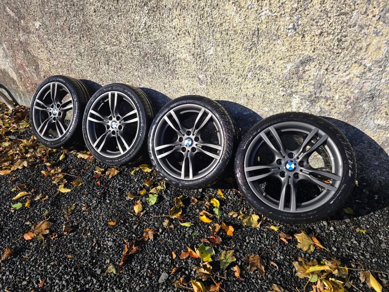 18" Staggered BMW 5x120 Alloys