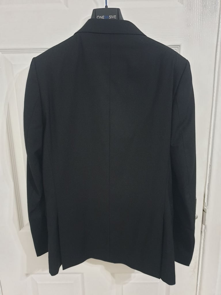 OneSix5ive Men's 3 Piece Slim Fit Suit - Black. Jacket : 38 S. Trouser : 32 S.