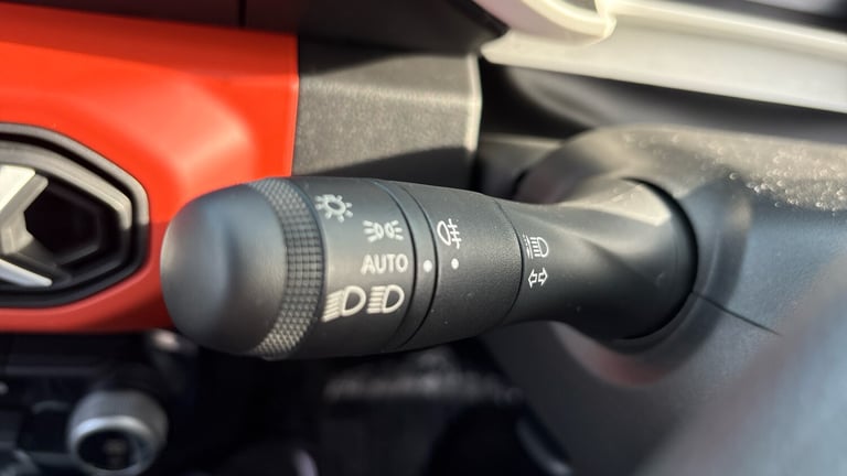 2025 Dacia Spring 27kWh Expression 65 48kW 5dr Auto Electric Hatchback Hatchback Electric Automatic