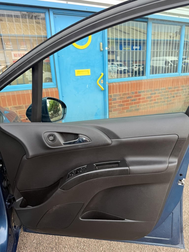2015 Vauxhall Meriva 1.4i Turbo SE Euro 6 5dr MPV Petrol Manual