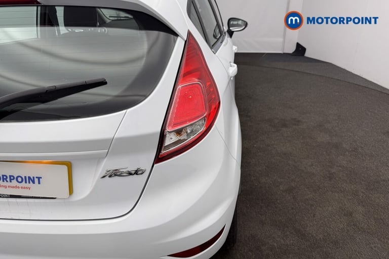2015 Ford Fiesta 1.25 82 Zetec 5dr HATCHBACK PETROL Manual