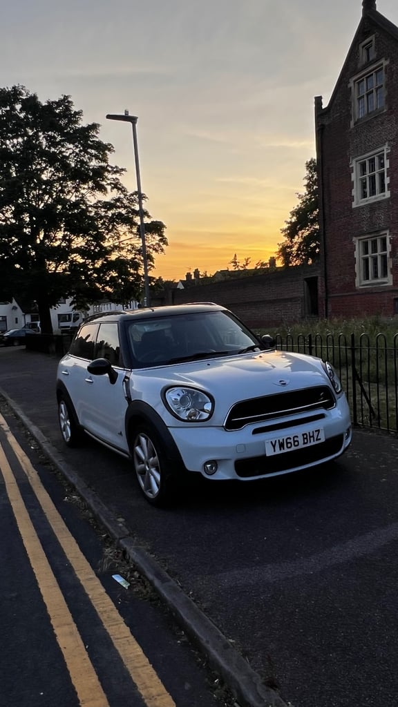 Mini, COUNTRYMAN, Hatchback, 2016, Manual, 1598 (cc), 5 doors