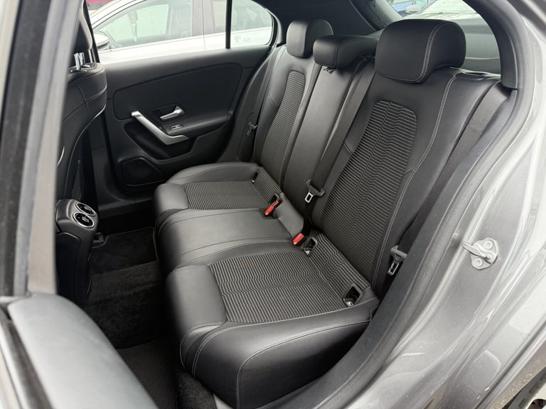 MERCEDES-BENZ A CLASS 1.5 A180d Sport 2019