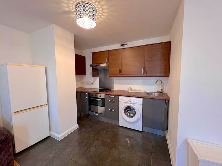 SHORT LET 1 Bed Flat Inclusive All Bills In Greenwich Near Tube Station