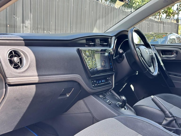 2016 Toyota Auris 1.8 Hybrid Excel 5dr CVT HATCHBACK PETROL/ELECTRIC Automatic