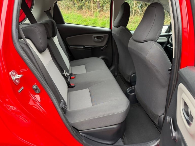  Toyota Yaris 1.5 Hybrid Icon 5dr CVT AUTOMATIC Petrol/Electric Hybrid