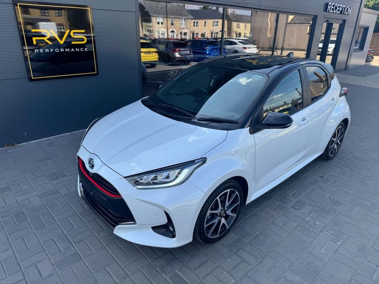 2022 Toyota Yaris 1.5 VVT-h Dynamic E-CVT Euro 6 (s/s) 5dr HATCHBACK Petrol/Electric Hybrid Autom...