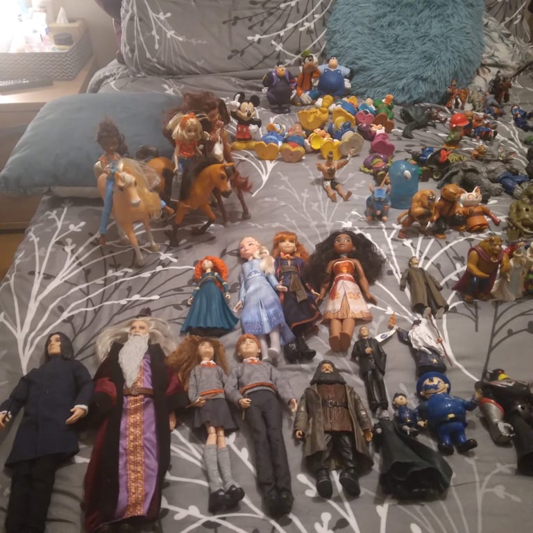 image for Bundle of assorted Toys.