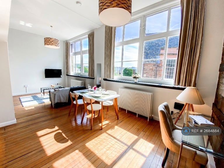 1 bedroom flat in Mcdonald Road, Edinburgh, EH7 (1 bed) (#2684884)