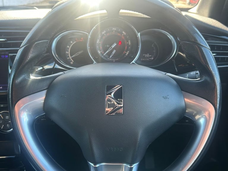 2015 DS Automobiles DS 3 1.6 BlueHDi DStyle Nav 3dr HATCHBACK DIESEL Manual