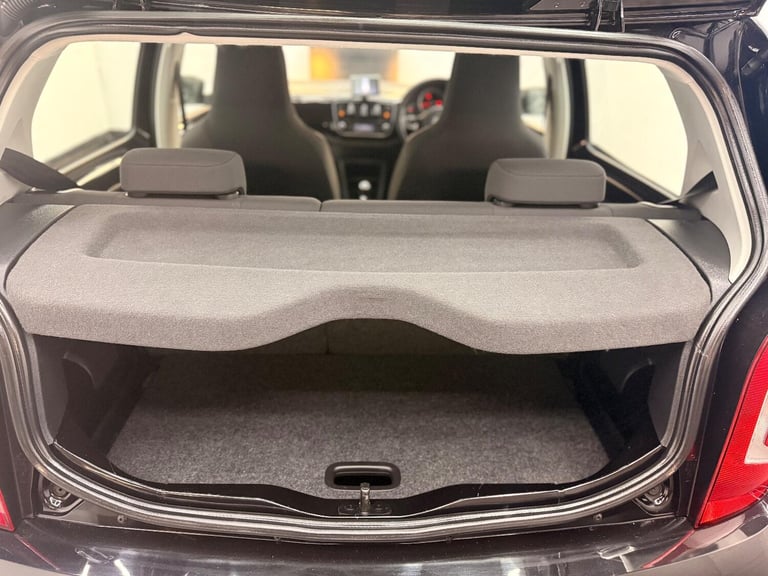 2014 Volkswagen 1.0 High UP! Petrol/Manual/5DR