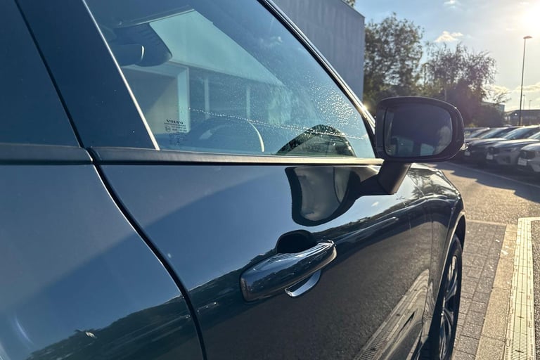 2022 Volvo XC60 2.0 B5 MHEV Core SUV 5dr Petrol Hybrid Auto AWD Euro 6 (s/s) (250 ps) ESTATE Petr...