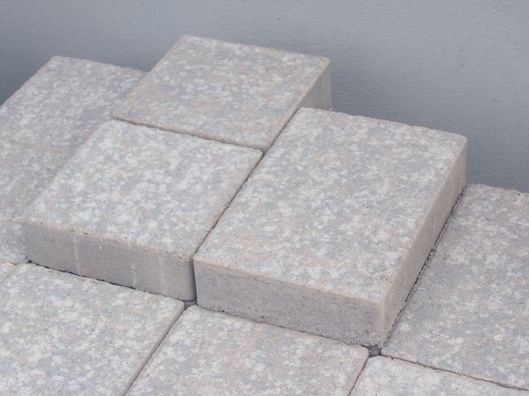 Marshalls Lunar Concrete Paving Blocks - Medium Rosa 160x160x50mm - Packs of 10