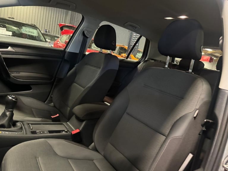2017 Volkswagen Golf 1.6 TDI SE [Nav] 5dr HATCHBACK DIESEL Manual