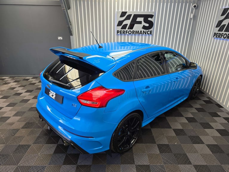 2017 Ford Focus 2.3T EcoBoost RS Hatchback 5dr Petrol Manual AWD Euro 6 (s/s) (350 ps) Hatchback ...