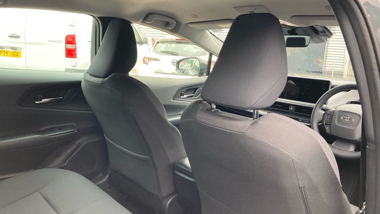 2025 Toyota Prius 2.0 PHEV Design 5dr CVT HATCHBACK PETROL/ELECTRIC Automatic