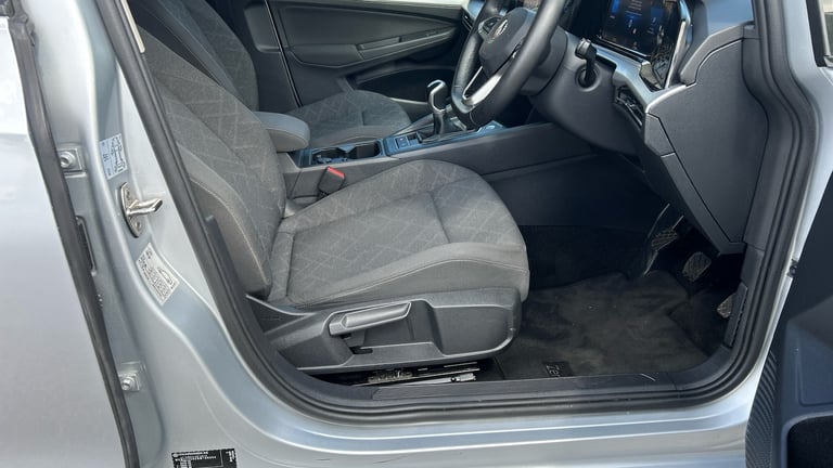 2022 Volkswagen Golf 1.0 TSI Life 5dr Petrol Hatchback Hatchback Petrol Manual