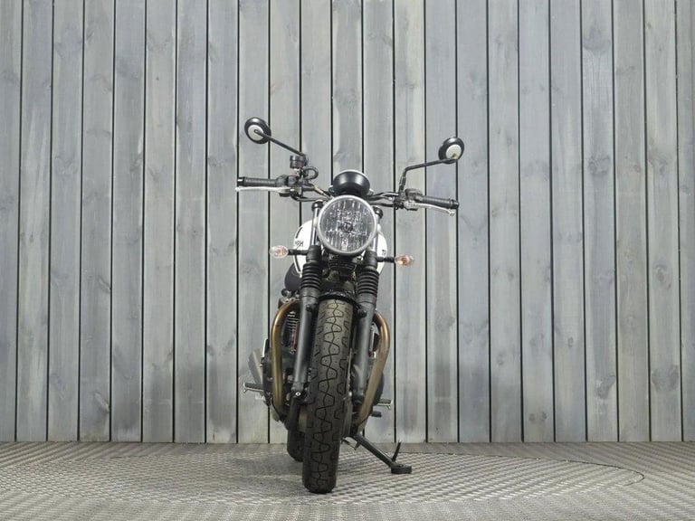 2018 68 TRIUMPH STREET TWIN 900