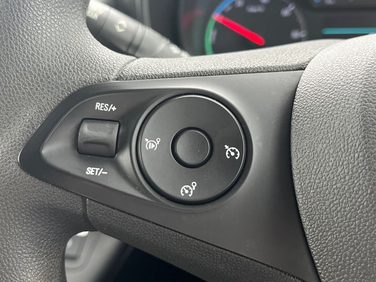  Vauxhall Combo Electric 2300 50kwh Sportive Panel Van 6dr Electric Auto L2 H1