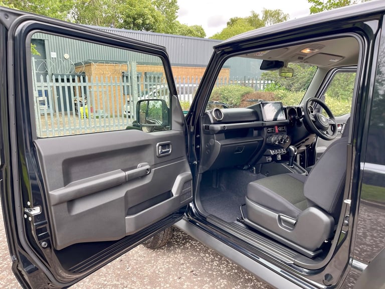 2024 Suzuki Jimny 1.5 AUTO JC 4X4 * BRAND NEW 4 SEATS REVERSE CAMERA APPLE PLAY 4x4 Petrol Automatic