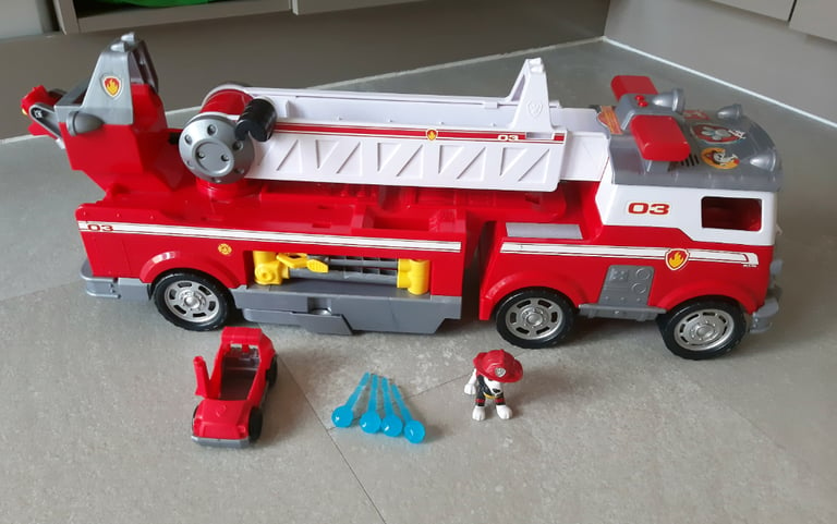Used PAW Patrol Ultimate Fire Truck Playset