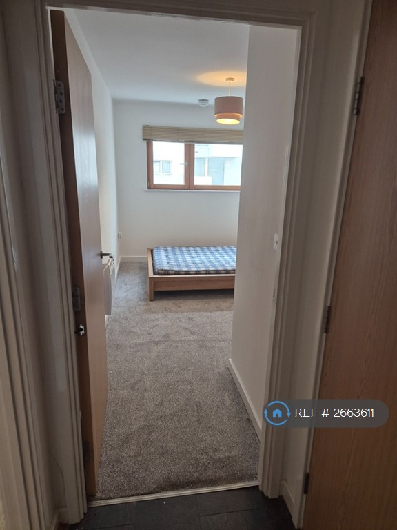 1 bedroom flat in Schrier Ropeworks, Barking, IG11 (1 bed) (#2663611)