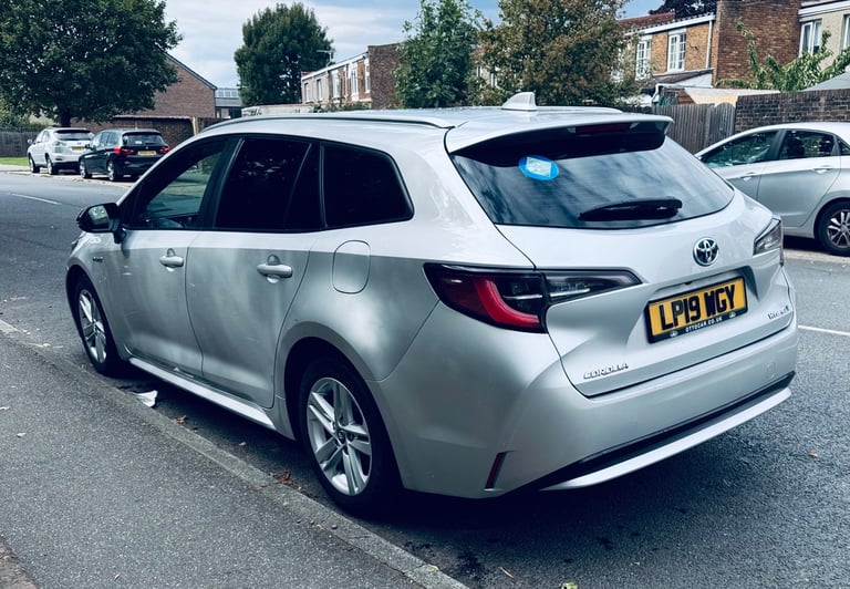 Toyota, COROLLA, Estate, 2019, Other, 1798 (cc), 5 doors