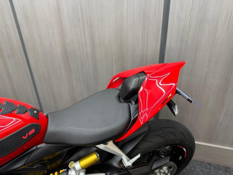 2022 22 Ducati Streetfighter V2 955 ABS - JUST 3726 MILES - WINGS