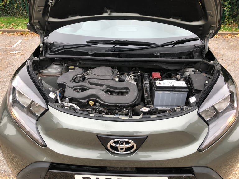 Toyota, AYGO X, EDGE, VVT-I, 2022, Manual, 998 (cc), 5 doors