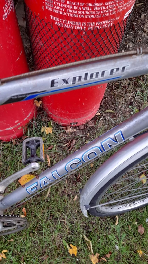Falcon explorer mountain bike