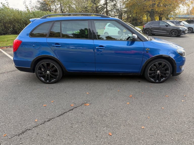 Skoda, FABIA, Estate, 2014, Manual, 1598 (cc), 5 doors