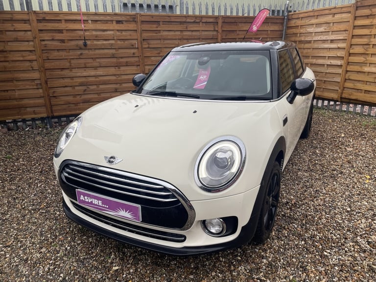 MINI CLUBMAN 1.5 Clubman Cooper White Manual Petrol 2015