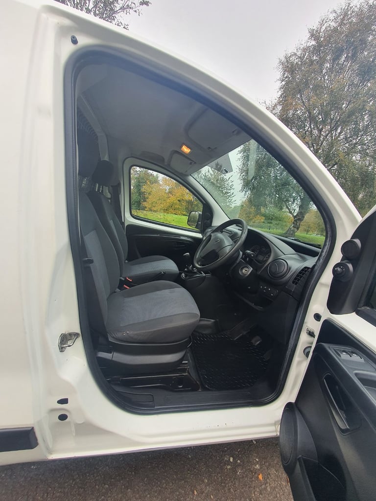⭐️ BIPPER . 1 YEAR MOT . LOW MILEAGE ONLY 80K MILES ⭐️⭐️