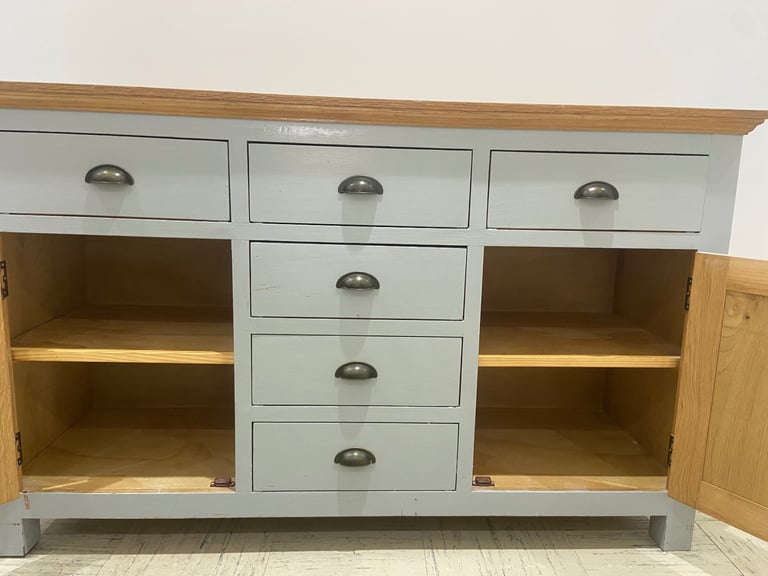 Oak veneer sideboard 