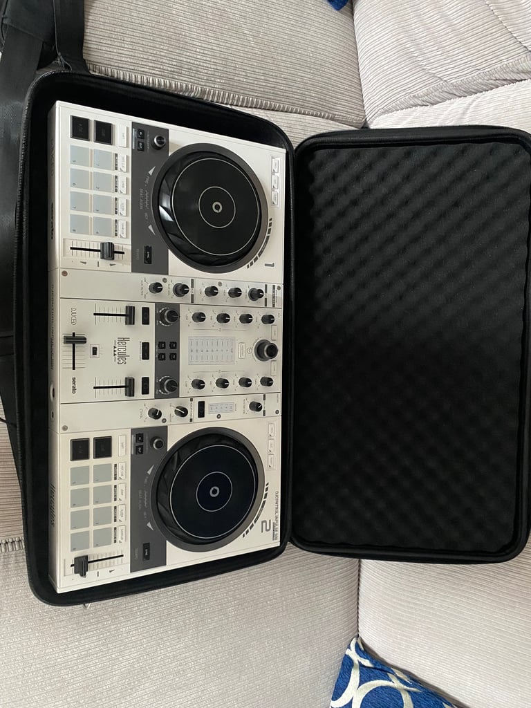 image for Hercules Impulse 500 DJ Controller 