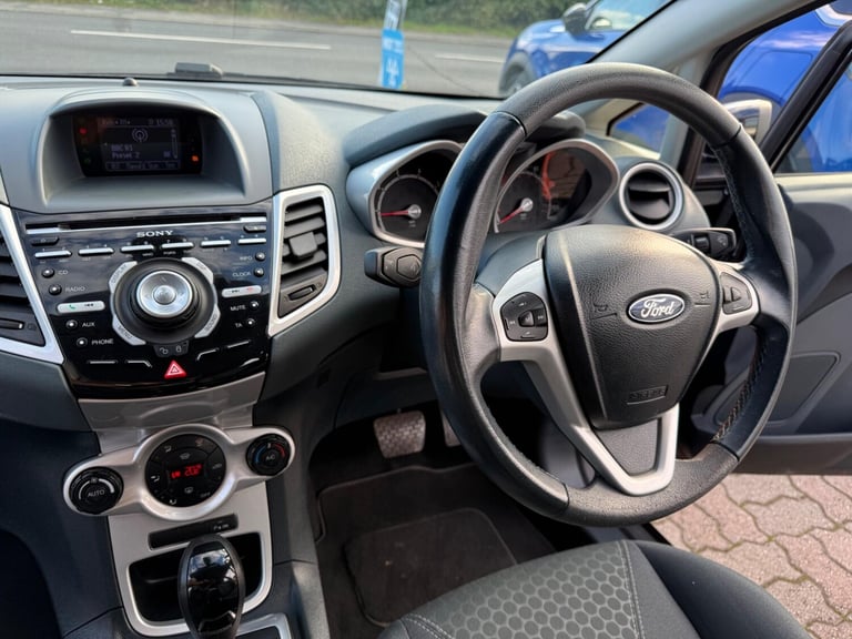 2011 Ford Fiesta 1.4 Titanium 5dr HATCHBACK Petrol Automatic