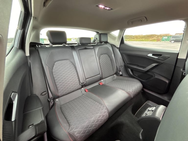 2021 SEAT Leon 1.4 eHybrid 12.8kWh FR DSG Euro 6 (s/s) 5dr HATCHBACK Petrol/Electric Hybrid Autom...