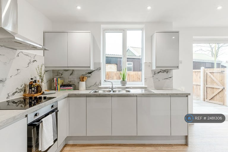 1 bedroom in Valley Road, Ipswich, IP1 (#2481306)