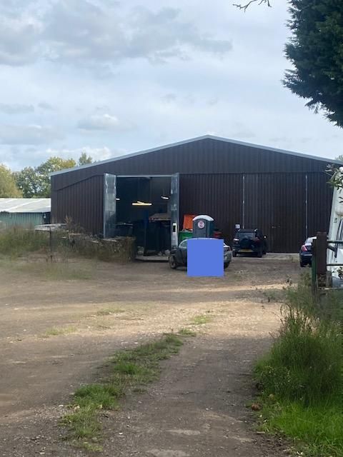 Commercial workshop to let