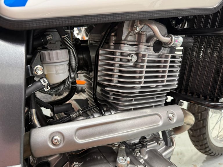 Suzuki DR650 Dual Sport 2025